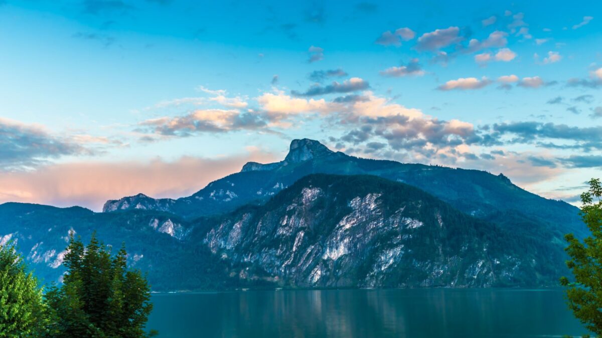 Warum heißt der Mondsee Mondsee Alles über den See im Salzkammergut