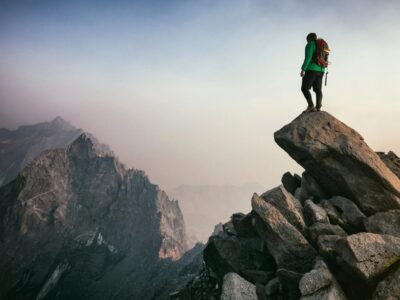 Kurze Berg-Zitate: Die Schönsten und Inspirierendsten für Deine Abenteuer