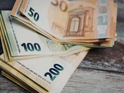 Aaron Troschke Vermögen