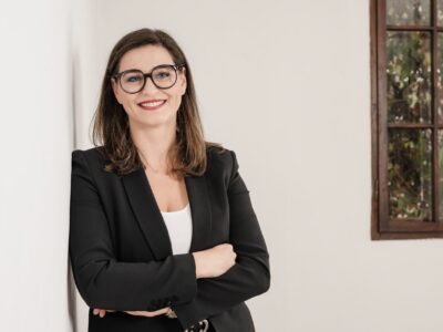 Caroline Petertill