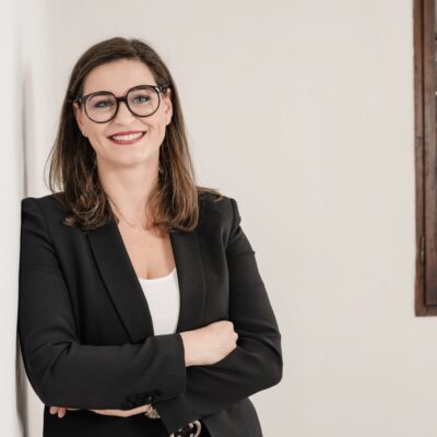 Caroline Petertill