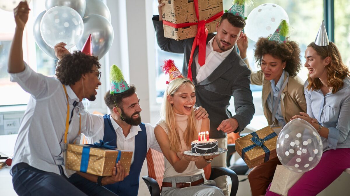 Geburtstagswünsche für den Chef Stilvolle und professionelle Gratulationen für den Vorgesetzten