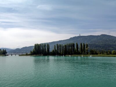 Wie tief ist der Wörthersee