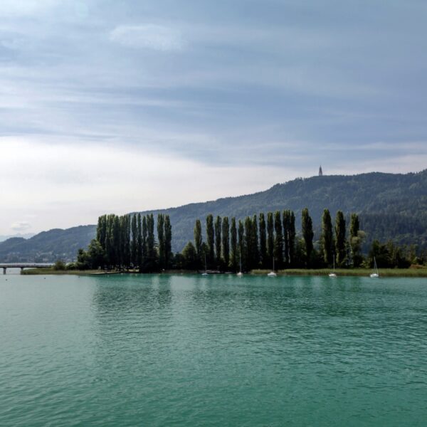 Wie tief ist der Wörthersee